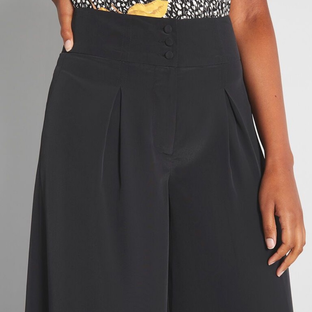 ModCloth Perfectly Pleated wide leg pants black